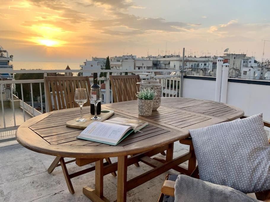 Sea View Sunset Penthouse Apartment Thessaloníki Ngoại thất bức ảnh